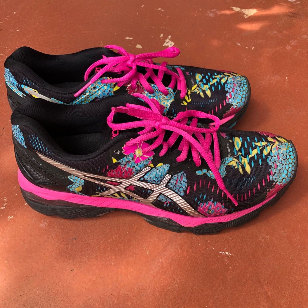 ASICS